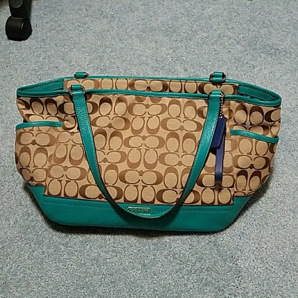 Coach Handbags - Coach handbag purse